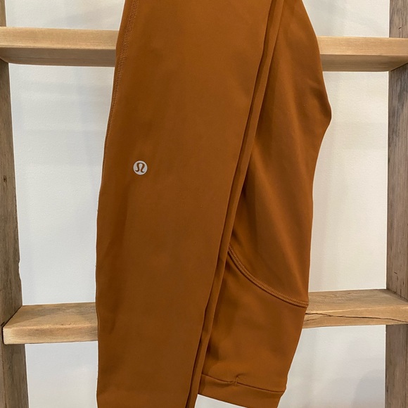 Lululemon Swift Speed Hi-Rise Tights - Picture 4 of 6